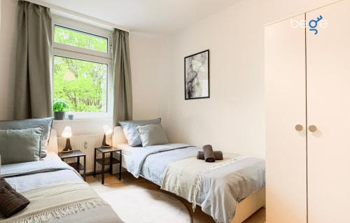 BEGE APARTMENTS Team Base