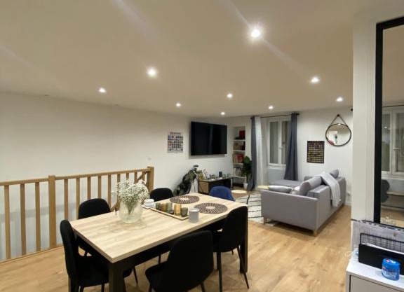 Bel appartement de 110m2 dans le centre ville de la garde freinet