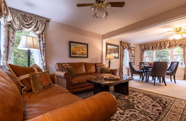 Bella's on Beck- your retreat near downtown Cody