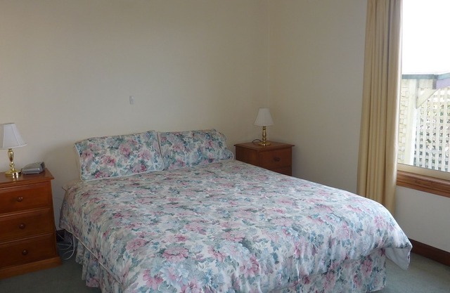 Belle Cottage - spacious self-contained 2 bedroom house