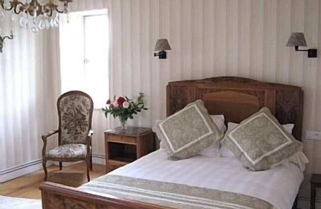 Belle Maison With River Views