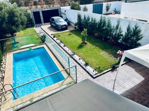 Belle villa spacieuse et calme avec piscine à 7min de la plage en voiture