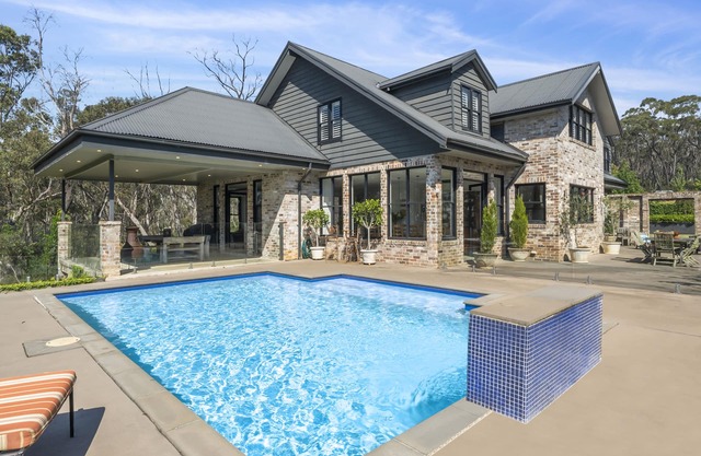 Bellmohr House on the Lake