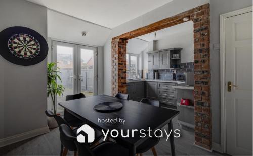 Bentley Terrace by YourStays, perfect for Bentley Motors!