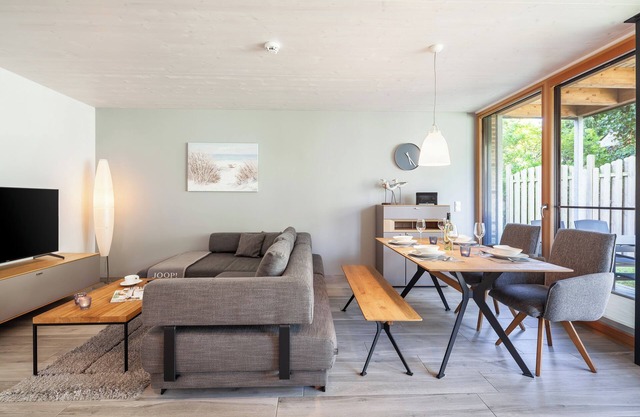 Best Büsum - Antons Strandnest: terrace, 2 bedrooms, central & quiet