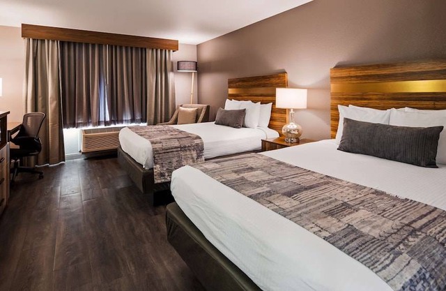 Best Western Cedar Inn & Suites