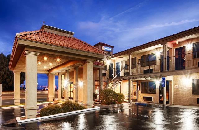 Best Western Desert Villa Inn