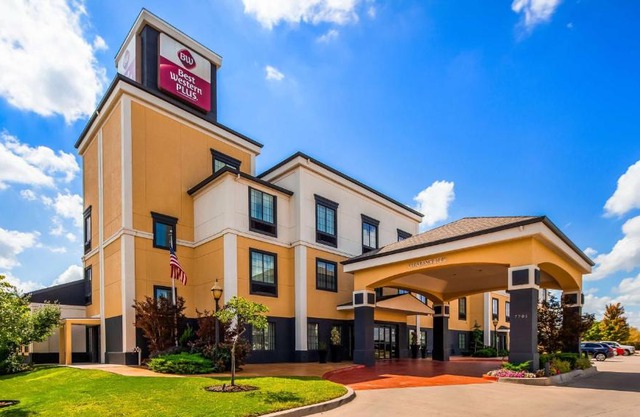 Barsana Hotel 