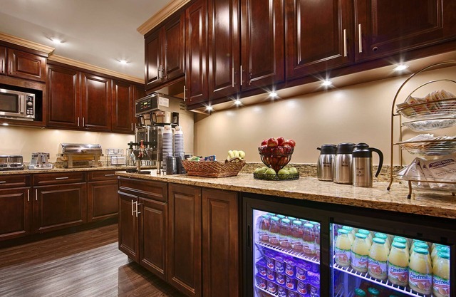 Best Western Plus Hawthorne Terrace Hotel