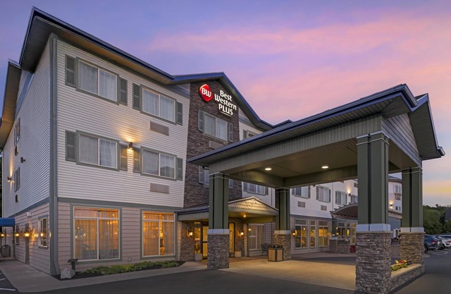 Best Western Plus Vineyard Inn & Suites