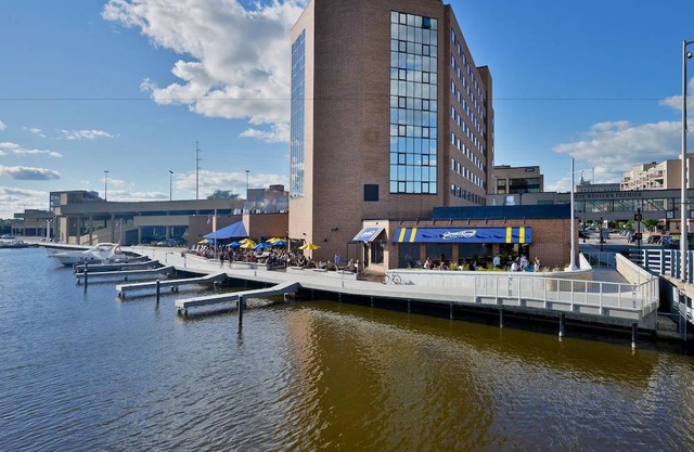 Best Western Premier Waterfront Hotel & Convention Center