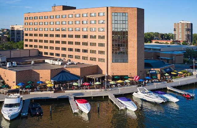 BEST WESTERN PREMIER Waterfront Hotel & Convention Center