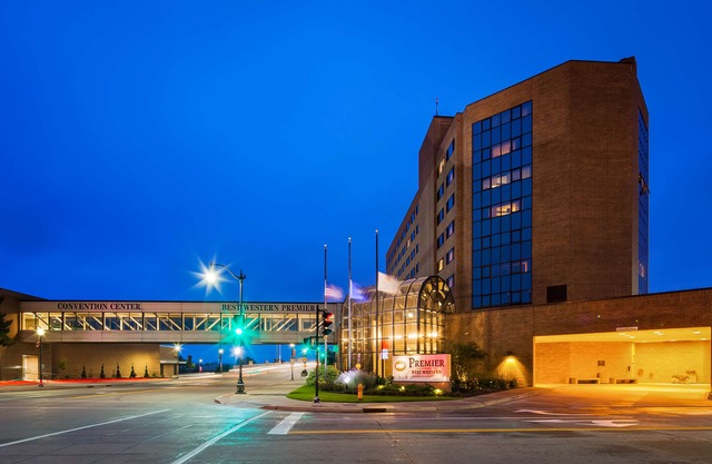 Best Western Premier Waterfront Hotel & Convention Center