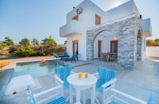 BH908 - C - Villa Rhodes