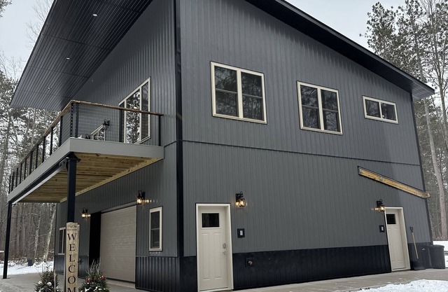 Big Chip - 1 is in the heart of the Chippewa Flowage 20 minutes from Hayward, WI