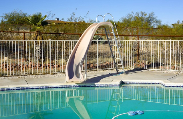 Big Ol' Ranch House With Pool And Barn