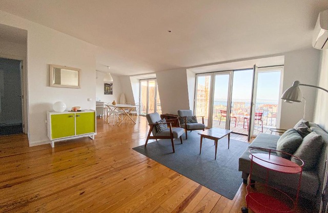 Big terrace apartment-Graça