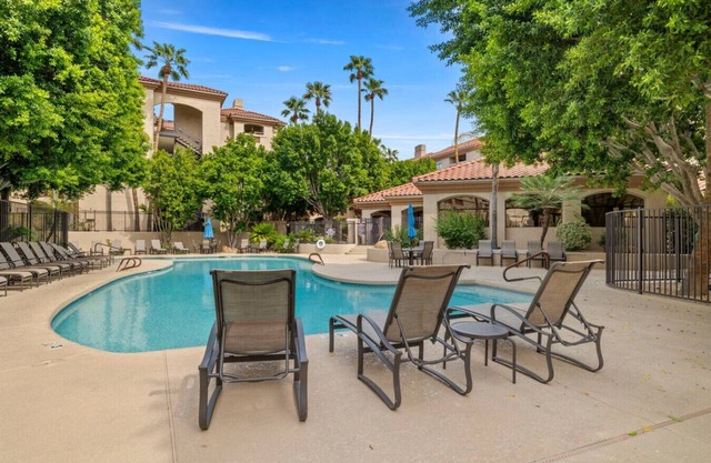 Biltmore Condo w/Heated Pool!