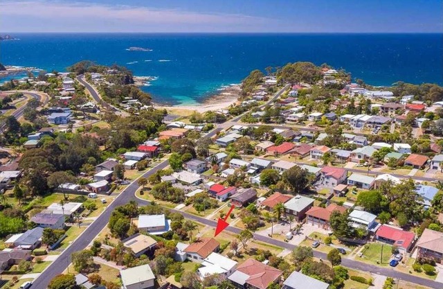 Binda Beach House - two beaches within 450m walk