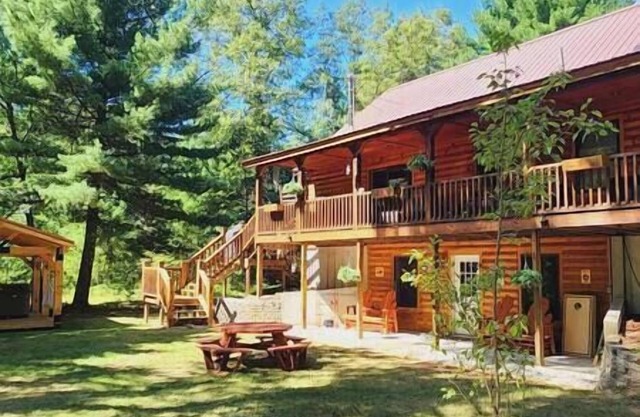 Black Bear Retreat-Hot Tub, Pet Friendly, Game Room