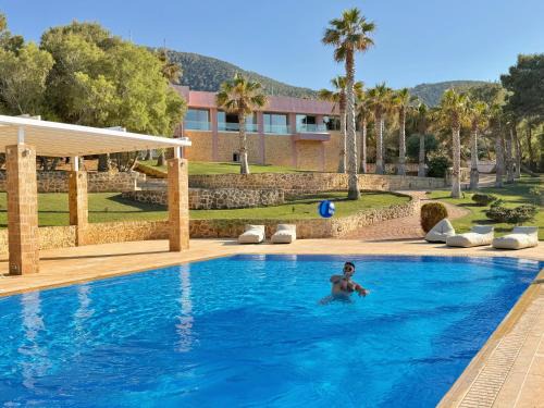 Blue Angel Villa Luxury Seafront Estate