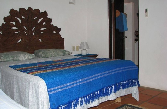 BLUE ROOM AT CASA DELFIN SONRIENTE