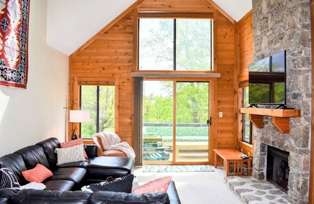 Bluebird's Perch at Seven Springs