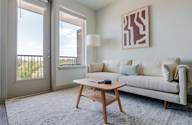 Blueground | Del Valle, pool, nr McKinney Falls