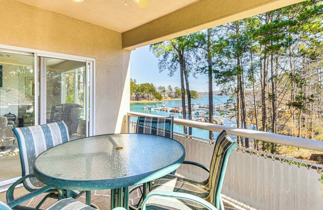 Boat, Golf & Swim: Keowee Key Condo w/Lake Views