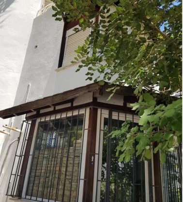 Bodrumda şirin ev