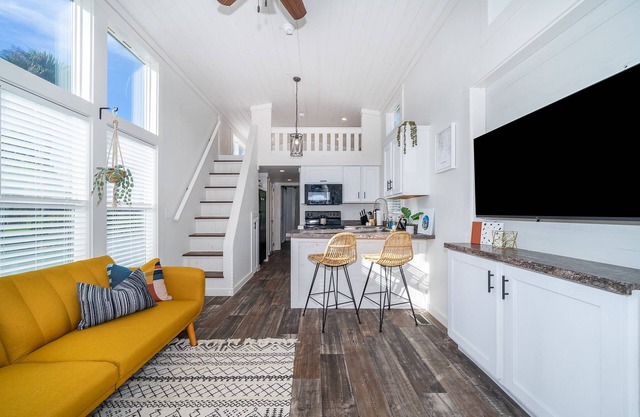 Bohemian Chic Retreat - Tiny Home near Disney