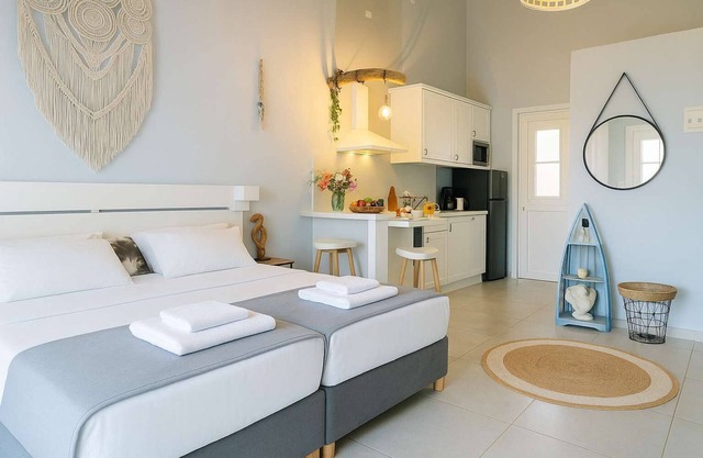 Boho Sisi Resort - Poolside Oasis & Garden Vibes