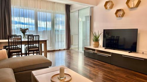 Bonjour Residence with terrace and parking