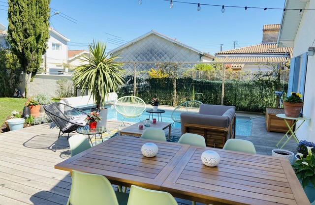 Bordeaux house with heated inground pool