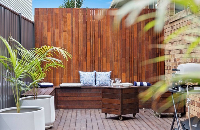 Boronia Oasis Creek front Villa in the Heart of Sawtell