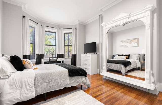 Boston Modern Escape I Minutes to Downtown & South End