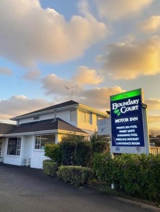 Boundary Court Motor Inn