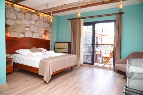 Boutique Stone House Studios With Breakfast