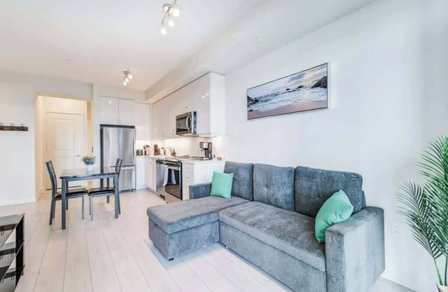 Brand New, 2 Beds Toronto Apt