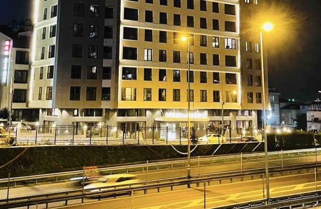 Brand new 3-bedroom Central cozy flat w/ Wifi &A/C