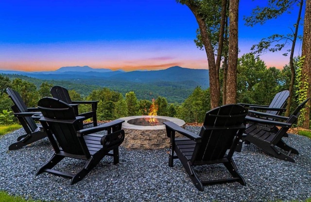 Brand New 5-Bedroom Modern Mountain Top Home
