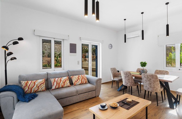 Brand new Villa Kara Mia