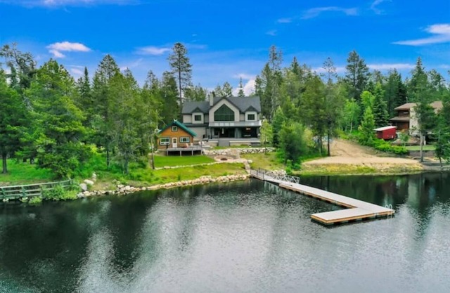 !BRAND NEW LISTING! Stunning Cabin w/Private Dock, 5 Beds w/5.5 Bath, Hot Tub