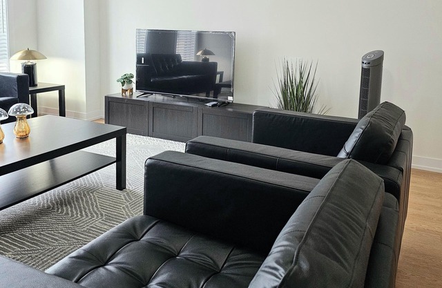 Brand New Private Room with Bathroom: PINE in Toronto, ON, Canada