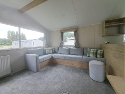 Brand new Static Caravan on Billing Aquadrome