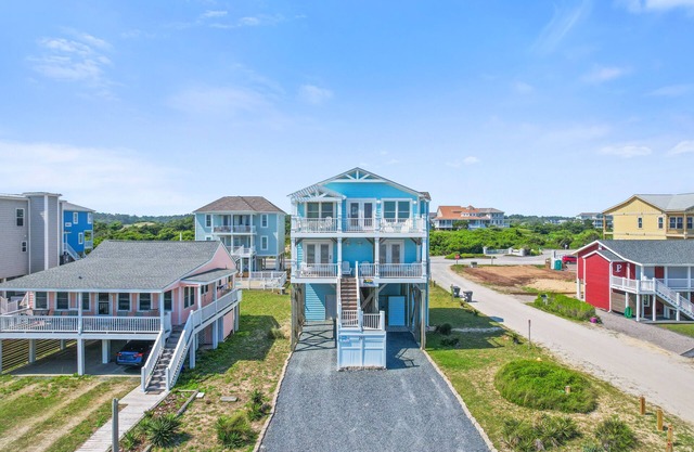 "Breathe EZ" - Oceanfront Home, 4 Bedrooms/3.5 Bathrooms