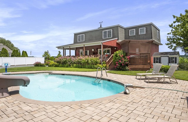 Breathtaking waterfront home on the Chester River