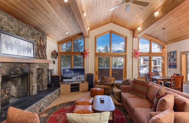 Breckenridge 52 - Seven Bedroom Villa, Sleeps 16