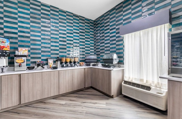 Brentwood Suites Nashville, an Ascend Collection Hotel