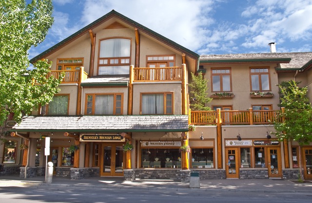 Brewster's Mountain Lodge